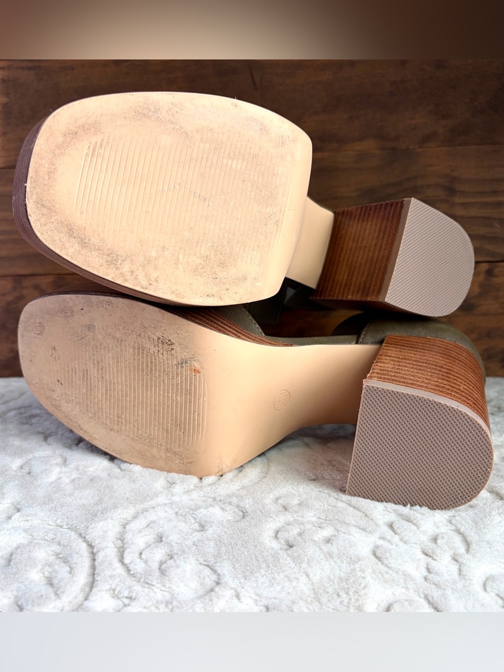 HOUSE OF HARLOW 1960 Sz 8.5M Green Platform Block Heel Earthy Boho Chic - Picture 14 of 16